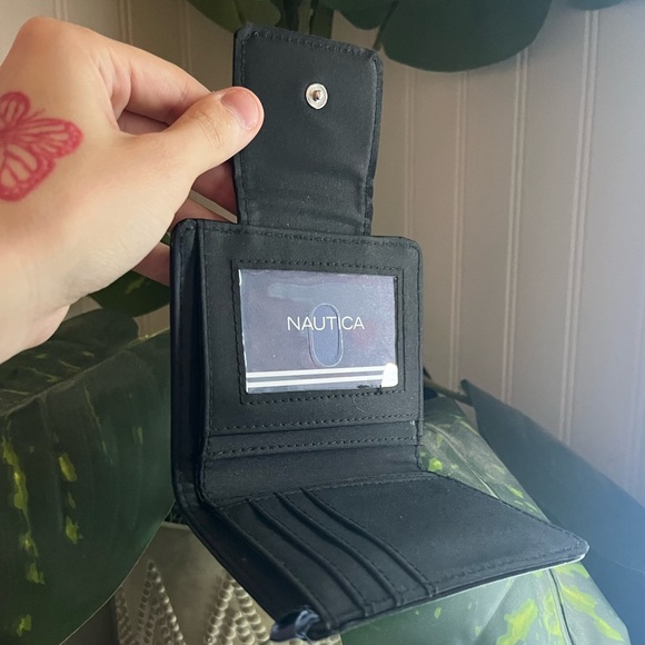 Nautica Wallet - Picture 6 of 11